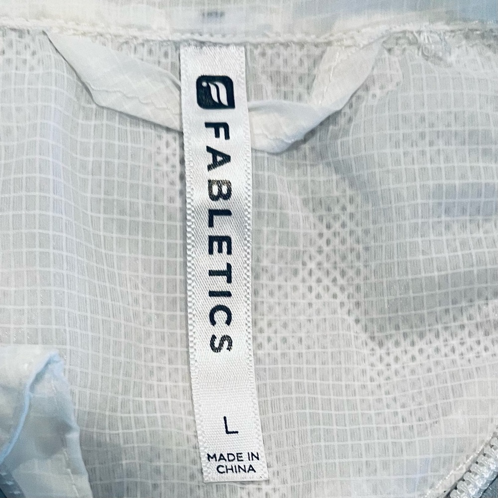 Fabletics Jacket Running Packable White-Sz. Large… - image 3